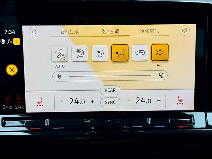 Фото 5 - Volkswagen Golf