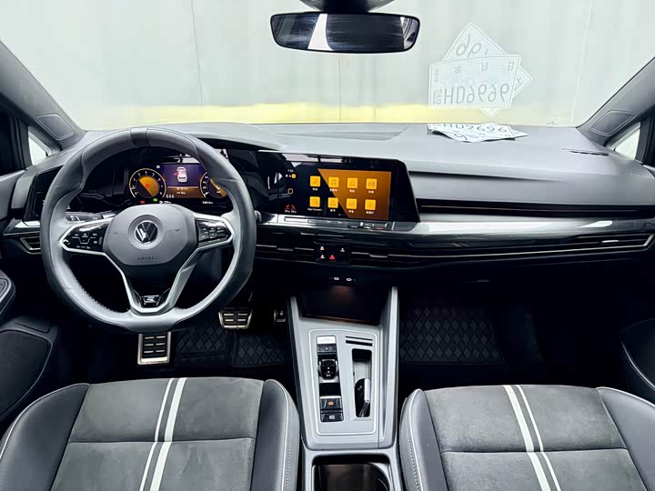 Фото 6 - Volkswagen Golf