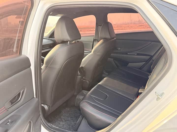 Фото 5 - Hyundai Elantra N line