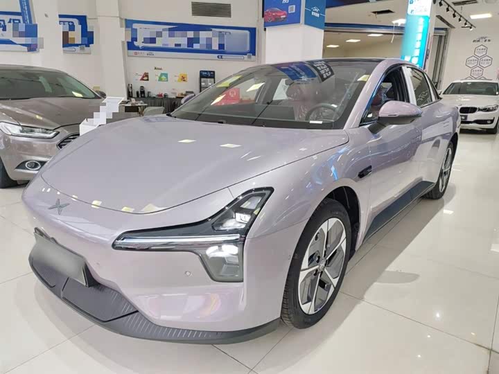 Фото 1 - XPeng Mona M03