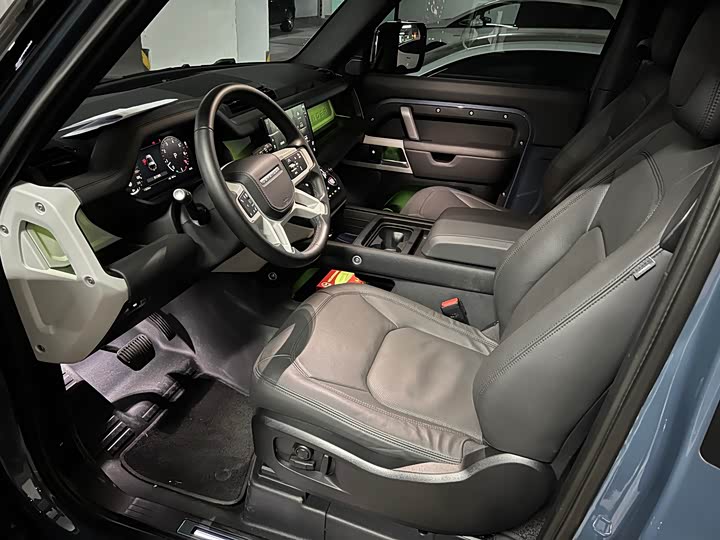 Фото 4 - Land Rover Defender