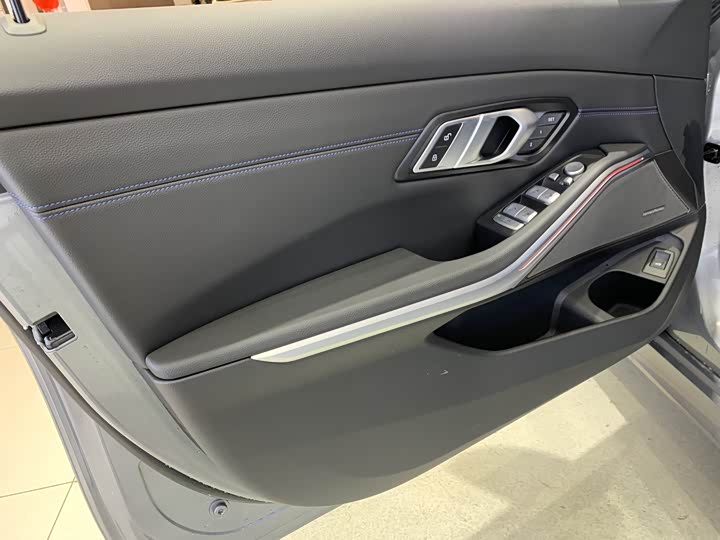 Фото 7 - BMW 3 Series