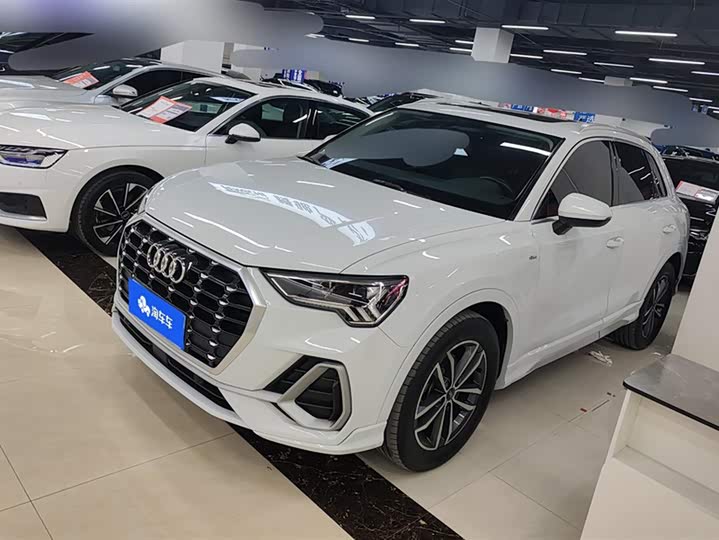 Фото 1 - Audi Q3