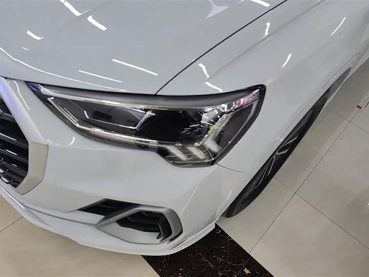 Фото 5 - Audi Q3