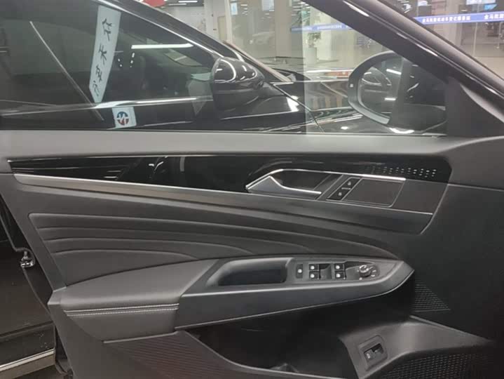 Фото 7 - Volkswagen Passat