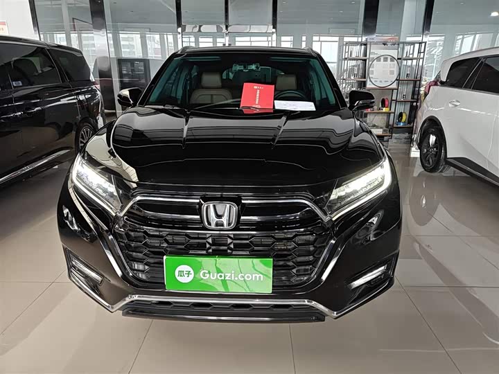 Фото 3 - Honda UR-V