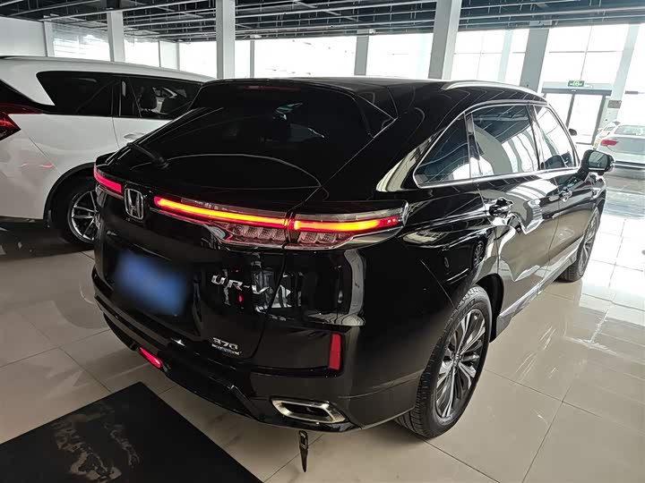 Фото 7 - Honda UR-V