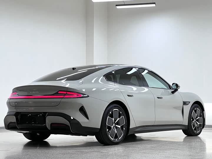 Фото 3 - Xiaomi SU7