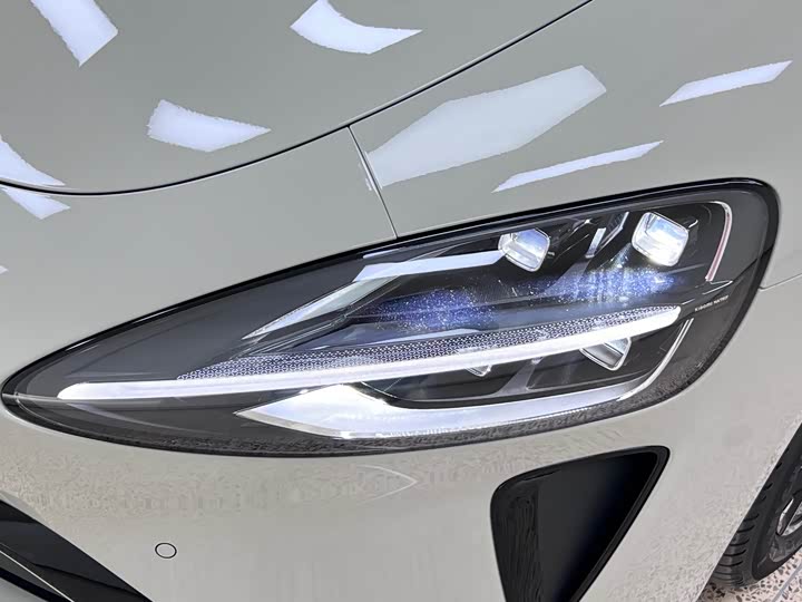 Фото 5 - Xiaomi SU7