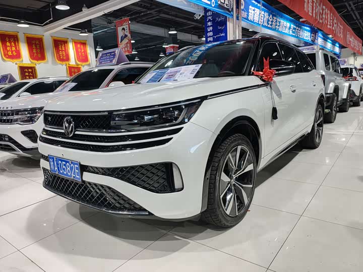 Фото 1 - Volkswagen Tavendor