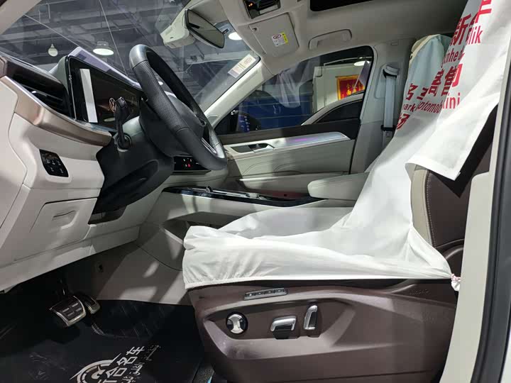 Фото 4 - Volkswagen Tavendor