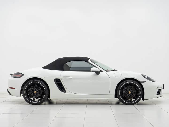 Фото 3 - Porsche 718