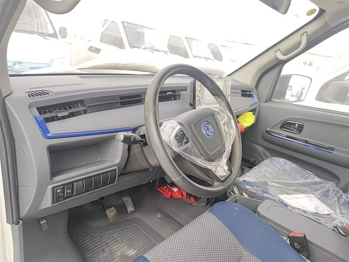 Фото 7 - Dongfeng EM27