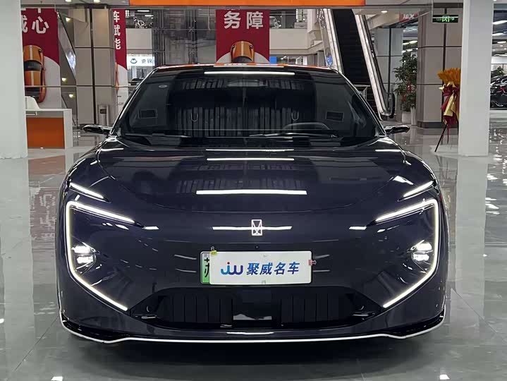 Фото 2 - Avatr 12