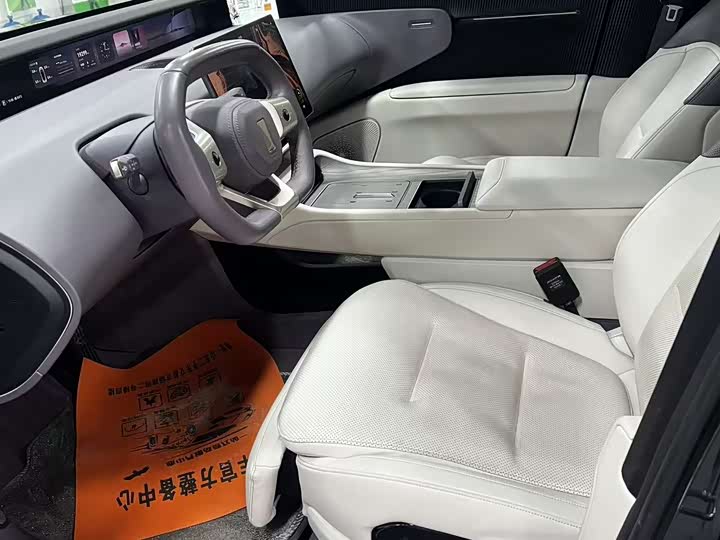 Фото 6 - Avatr 12