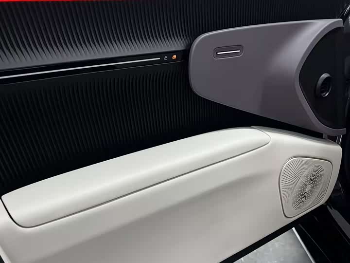 Фото 8 - Avatr 12