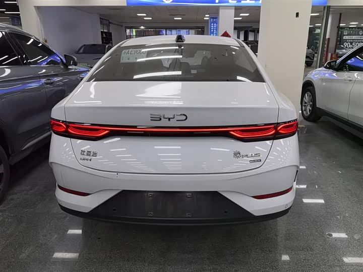 Фото 6 - BYD Qin Plus