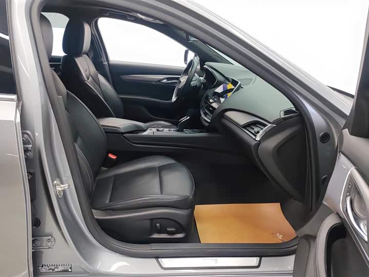 Фото 8 - Cadillac CT5