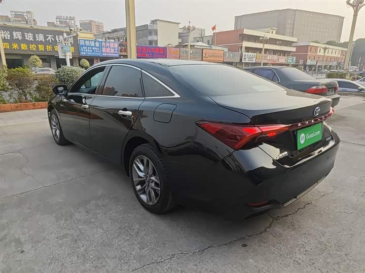 Фото 5 - Toyota Avalon