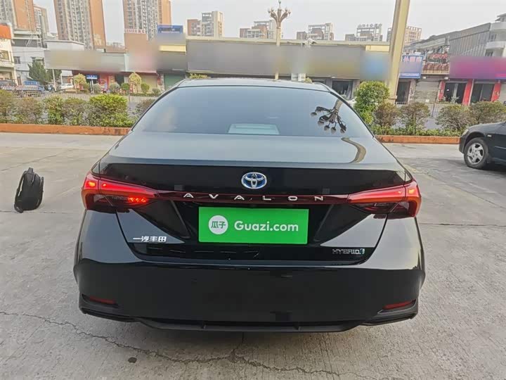 Фото 6 - Toyota Avalon