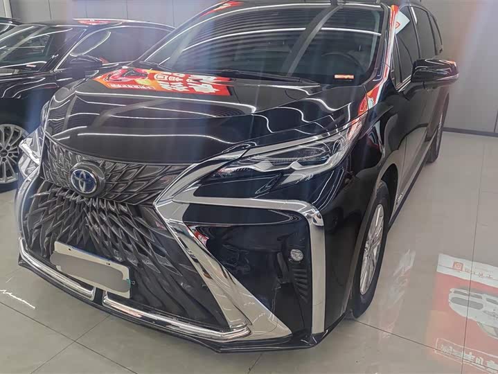 Фото 1 - Toyota Sienna