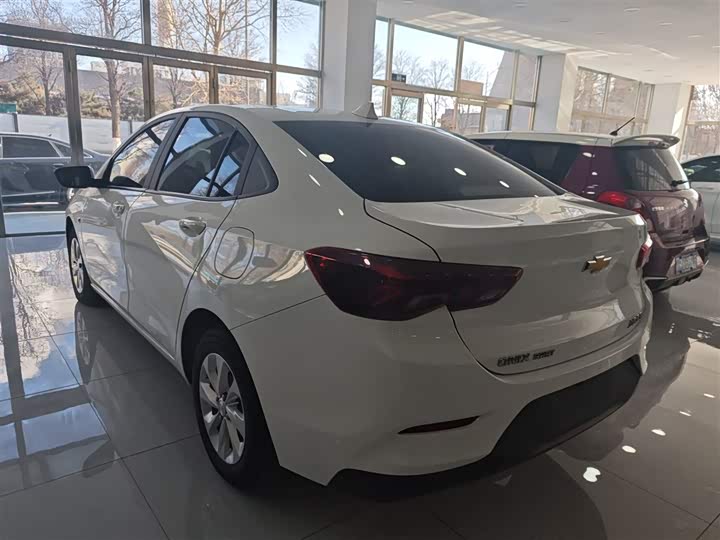 Фото 5 - Chevrolet Onix (Cavalier)