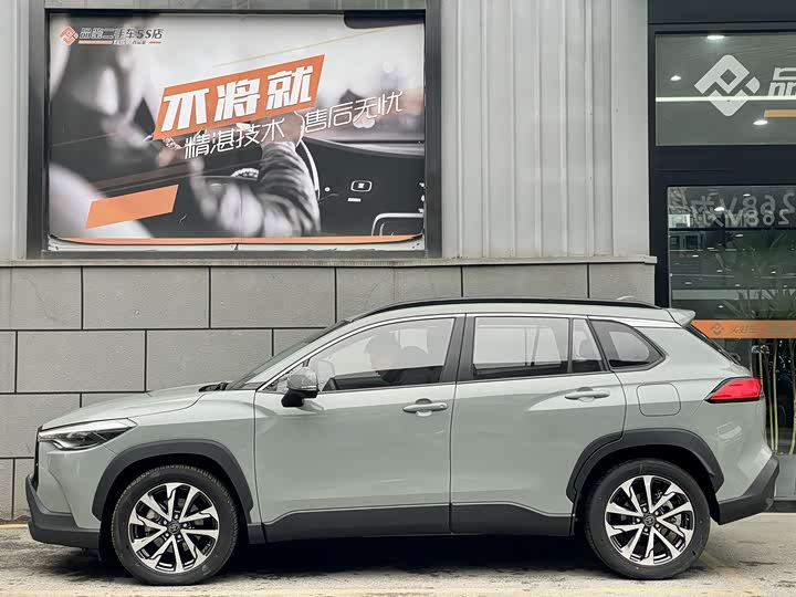 Фото 3 - Toyota Corolla Cross