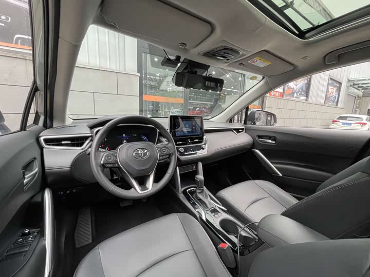 Фото 7 - Toyota Corolla Cross