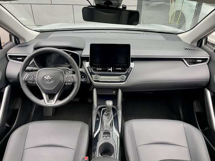 Фото 8 - Toyota Corolla Cross