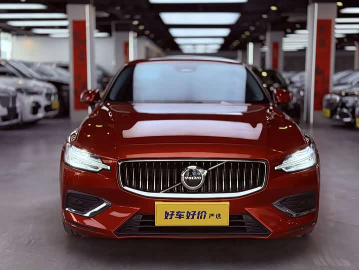 Фото 2 - Volvo S60