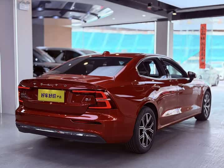 Фото 5 - Volvo S60