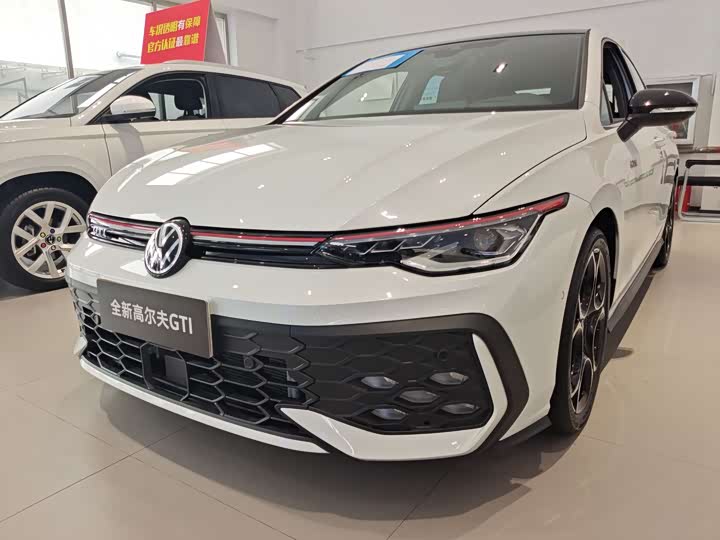 Фото 1 - Volkswagen Golf GTI