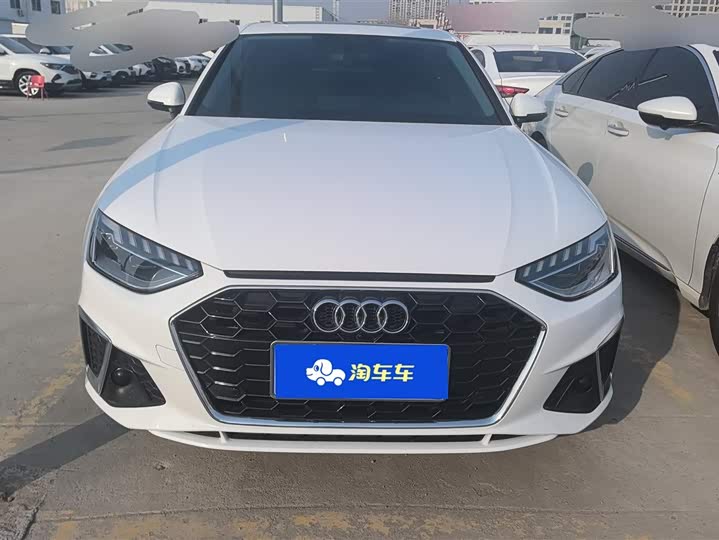 Фото 2 - Audi A4L