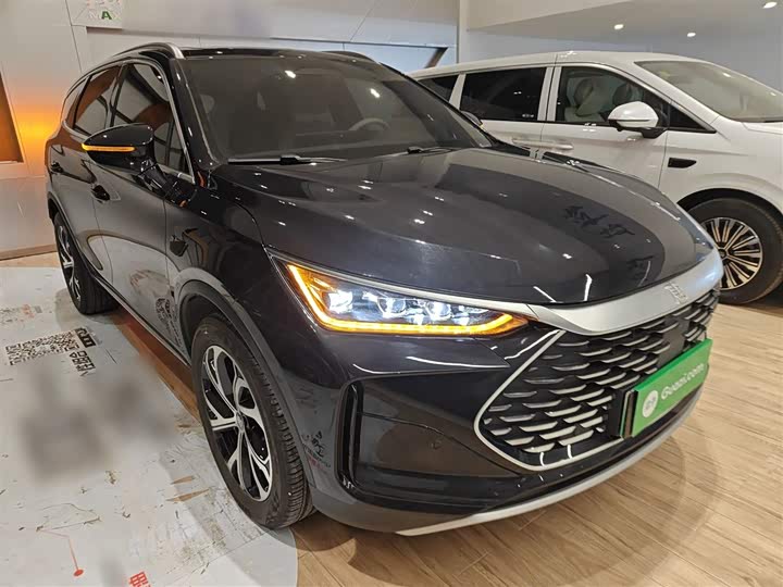 Фото 4 - BYD Tang Hybrid/EV