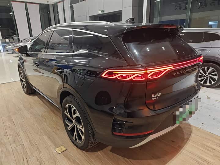 Фото 5 - BYD Tang Hybrid/EV