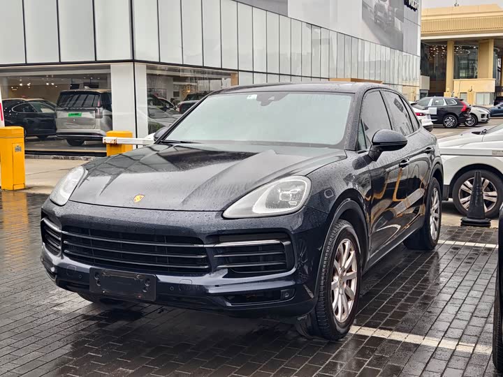 Фото 1 - Porsche Cayenne
