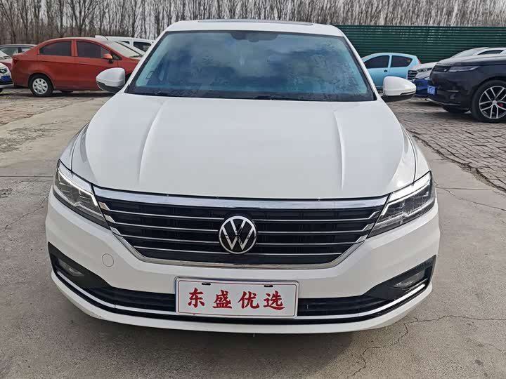 Фото 2 - Volkswagen Lavida