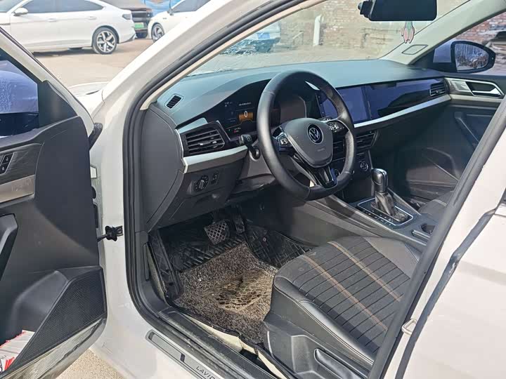 Фото 7 - Volkswagen Lavida