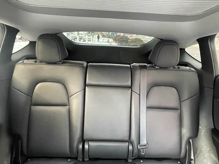 Фото 9 - Tesla Model Y