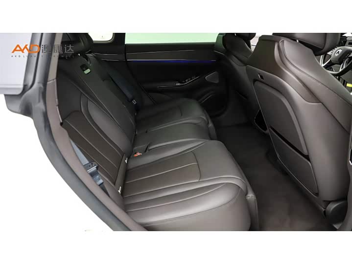 Фото 8 - Denza Z9