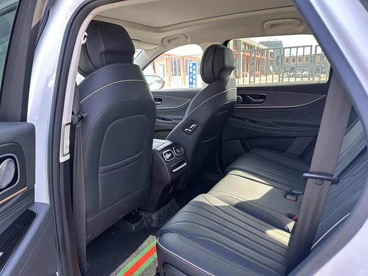 Фото 6 - Chery Tiggo 9