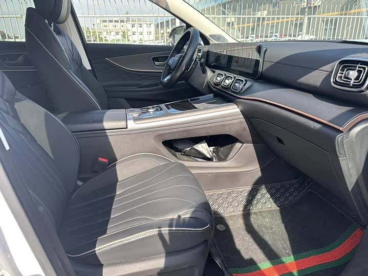 Фото 8 - Chery Tiggo 9