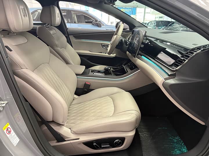 Фото 9 - BYD Han