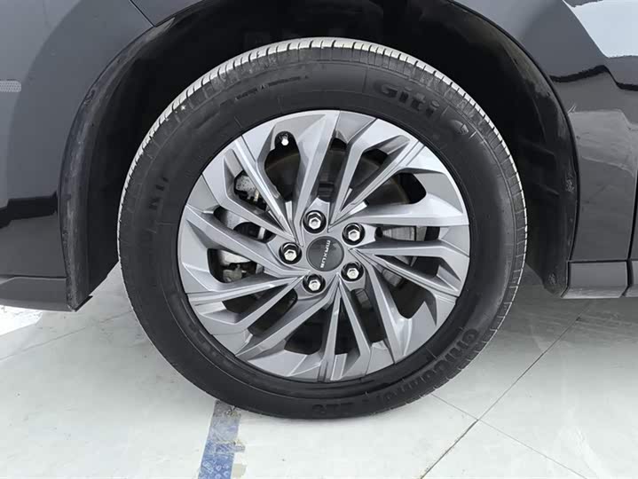 Фото 6 - Maxus G50