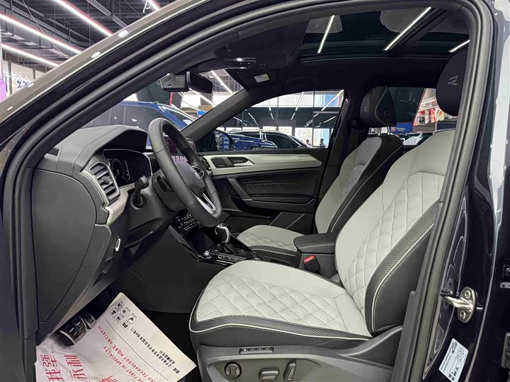 Фото 8 - Volkswagen Tayron X