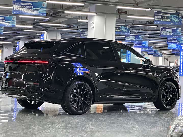 Фото 4 - Zeekr 7X