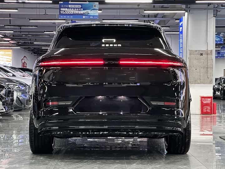 Фото 7 - Zeekr 7X