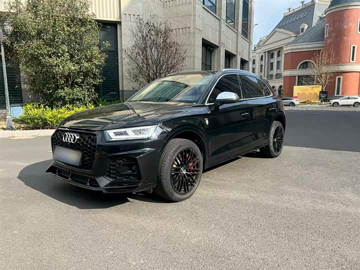 Фото 2 - Audi Q5L