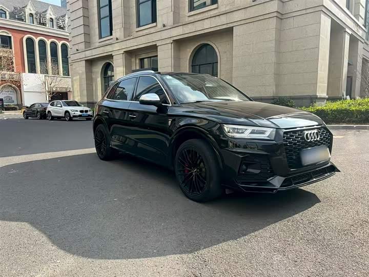 Фото 4 - Audi Q5L