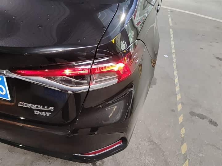 Фото 8 - Toyota Corolla